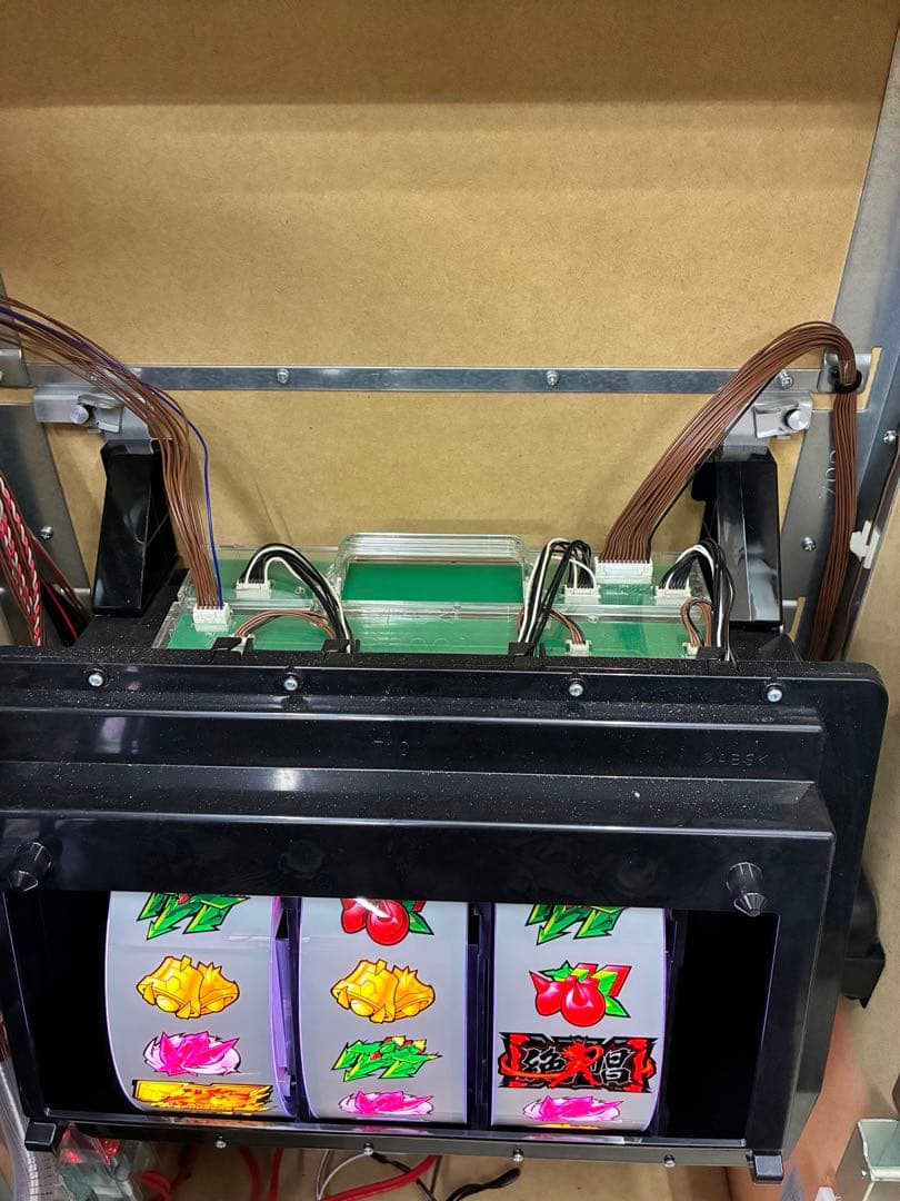 スマスロ　実機　戦姫絶唱シンフォギア　正義の歌　簡易ユニット付き　送料無料です。