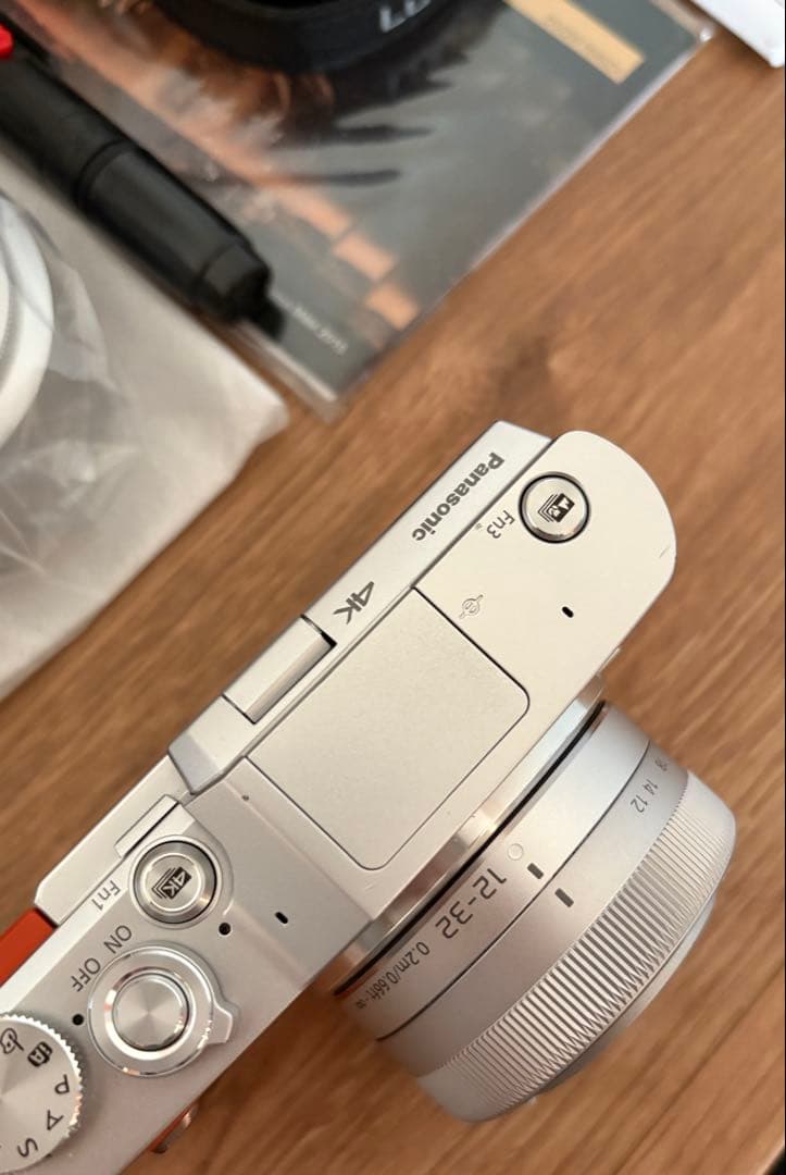 【☆*最終値下げ中*☆】PanasonicLUMIX DC-GF10Wフルセット