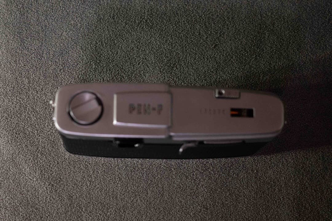 OLYMPUS オリンパス PEN-F ペン ハーフサイズカメラ ボディ