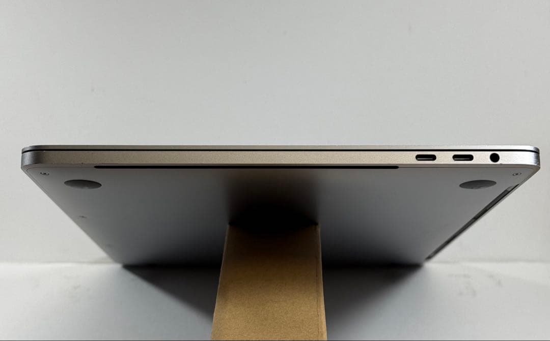 MacBook本体 Apple MacBook Pro 13 2016 i5/8GB/500GB