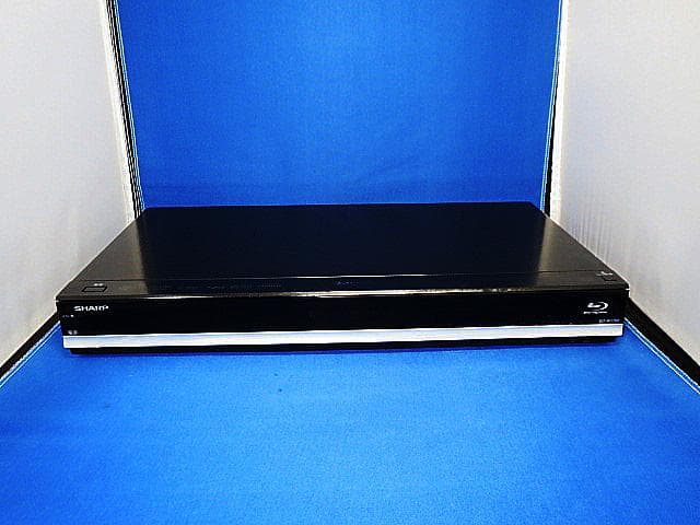 SHARP ブルーレイ レコーダー T1700 整備済　3番組同時録画 送料無料
