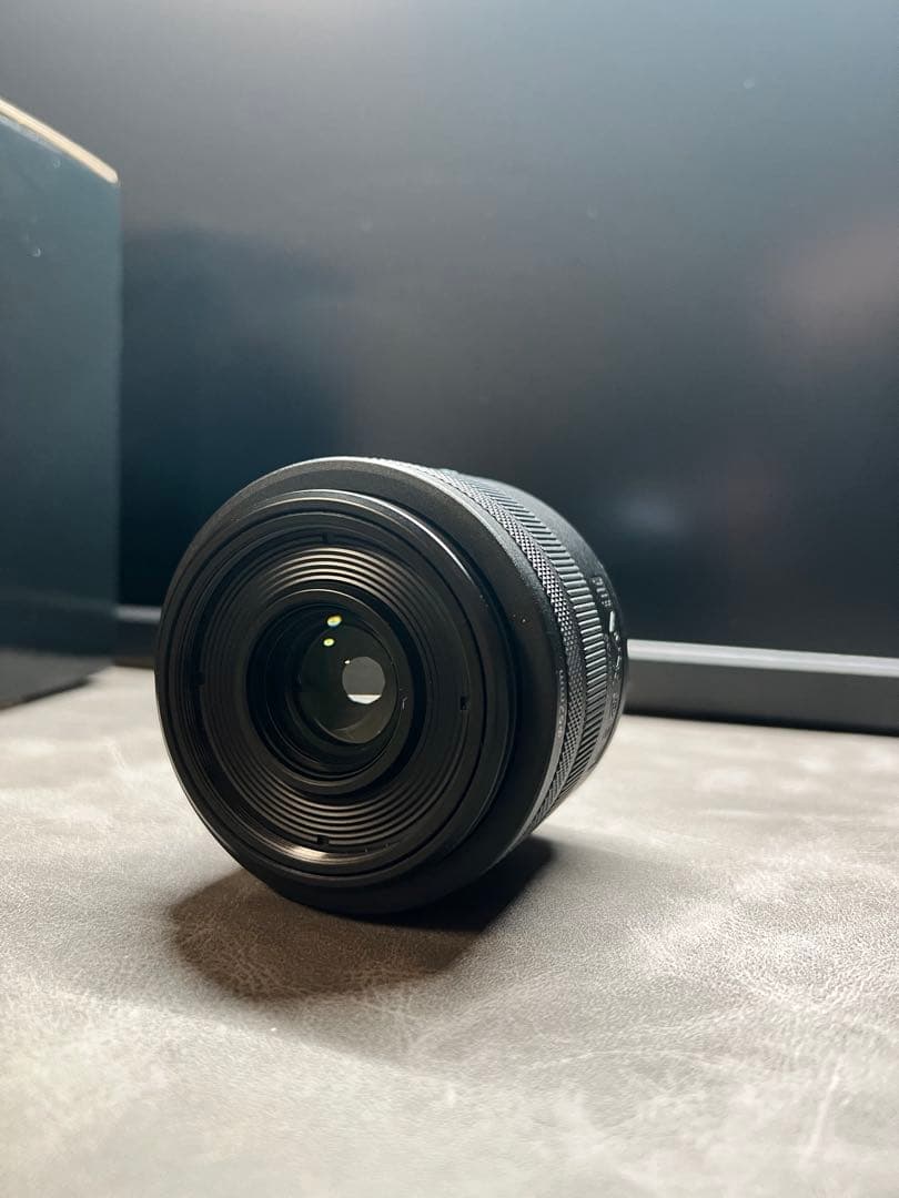 Canon レンズ RF35㎜ F1.8 MACRO IS STM