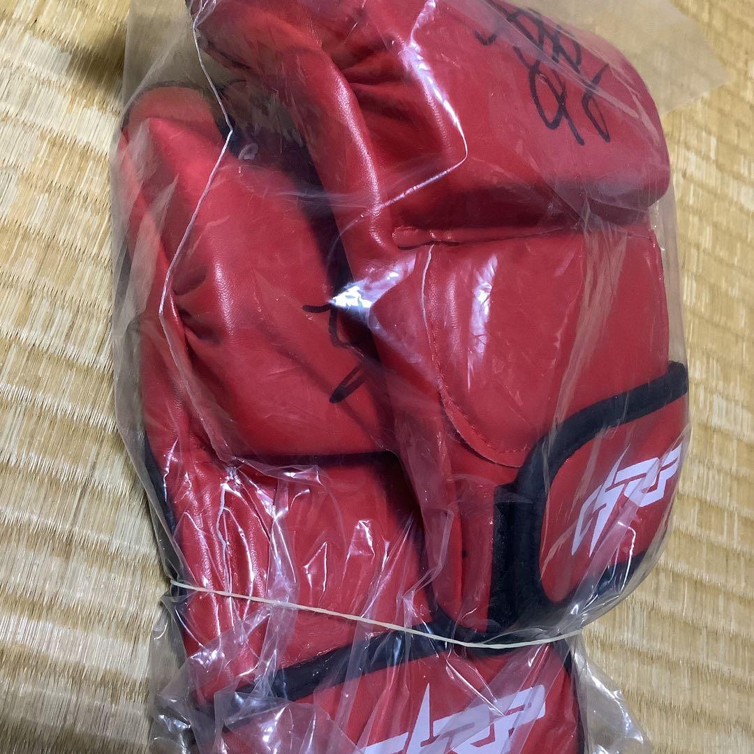 ユ*キ様 朝倉未来　サイン付グローブ