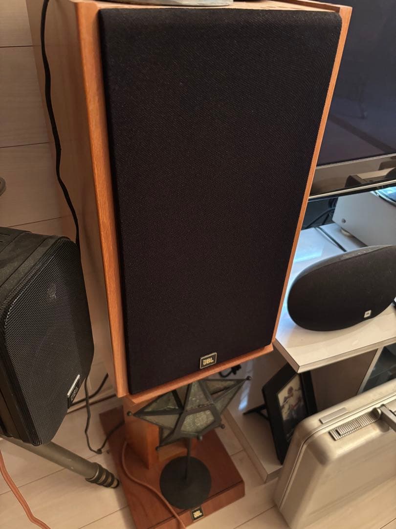 りりJBL・A822スピーカー台