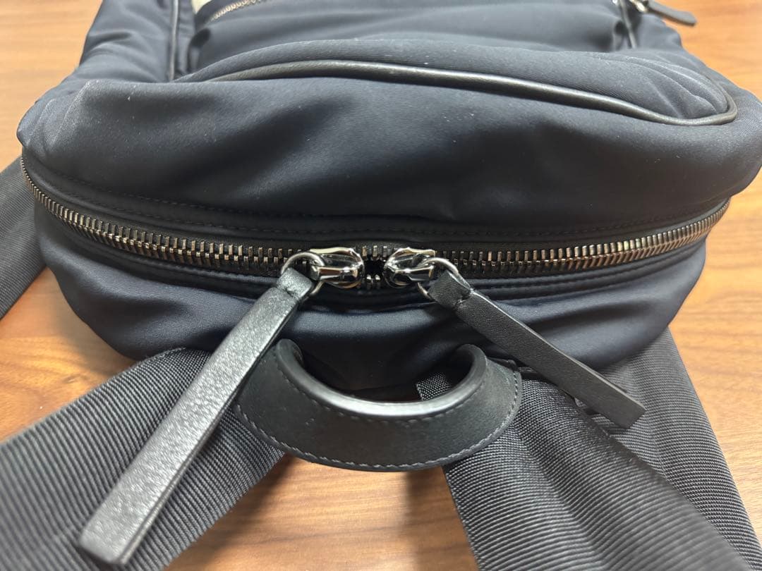 ✴*︎様 美品MONCLERブラックリュック・オークションは1/17（土）で終了