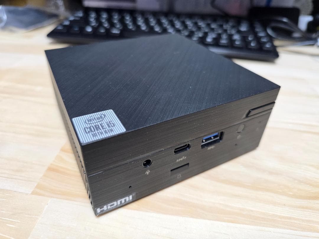 ミニPC ASUS PN62 miniPC