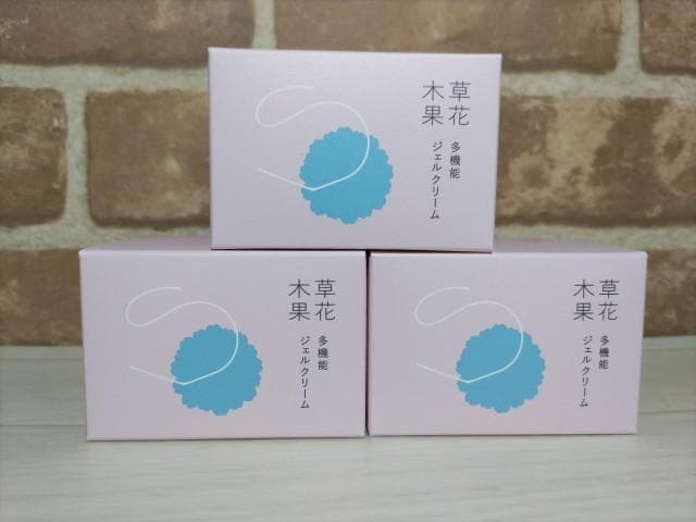 【未使用3個セット】草花木果／多機能ジェルクリーム 90g