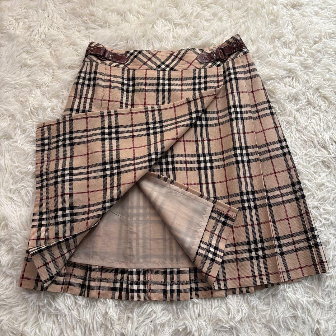 美品 バーバリーブルーレーベル スカート ノバチェック ベージュ 38