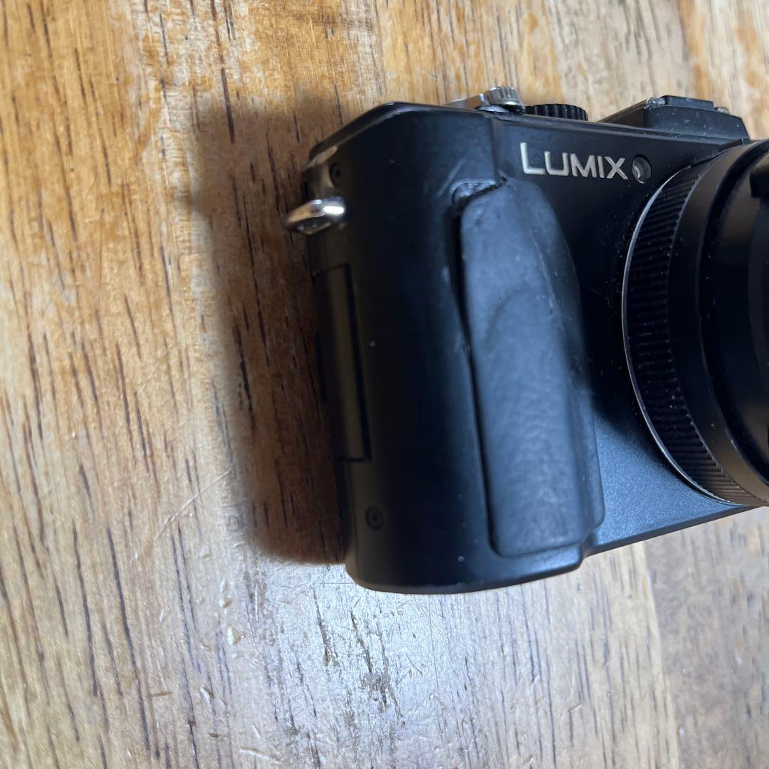 Panasonic LUMIX LX5 動作中　アクセサリー多数付き