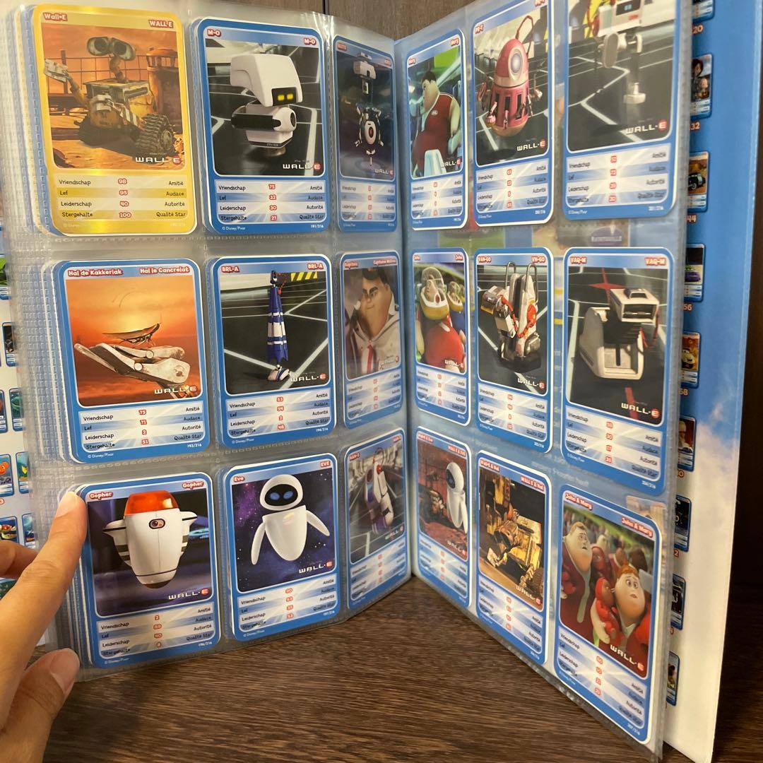 ディズニー　ピクサー　トレーディングカード　キャラクター　カード