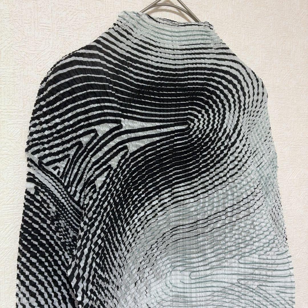 イッセイミヤケ 波模様 長袖 プリーツ カットソー ハイネック 薄手