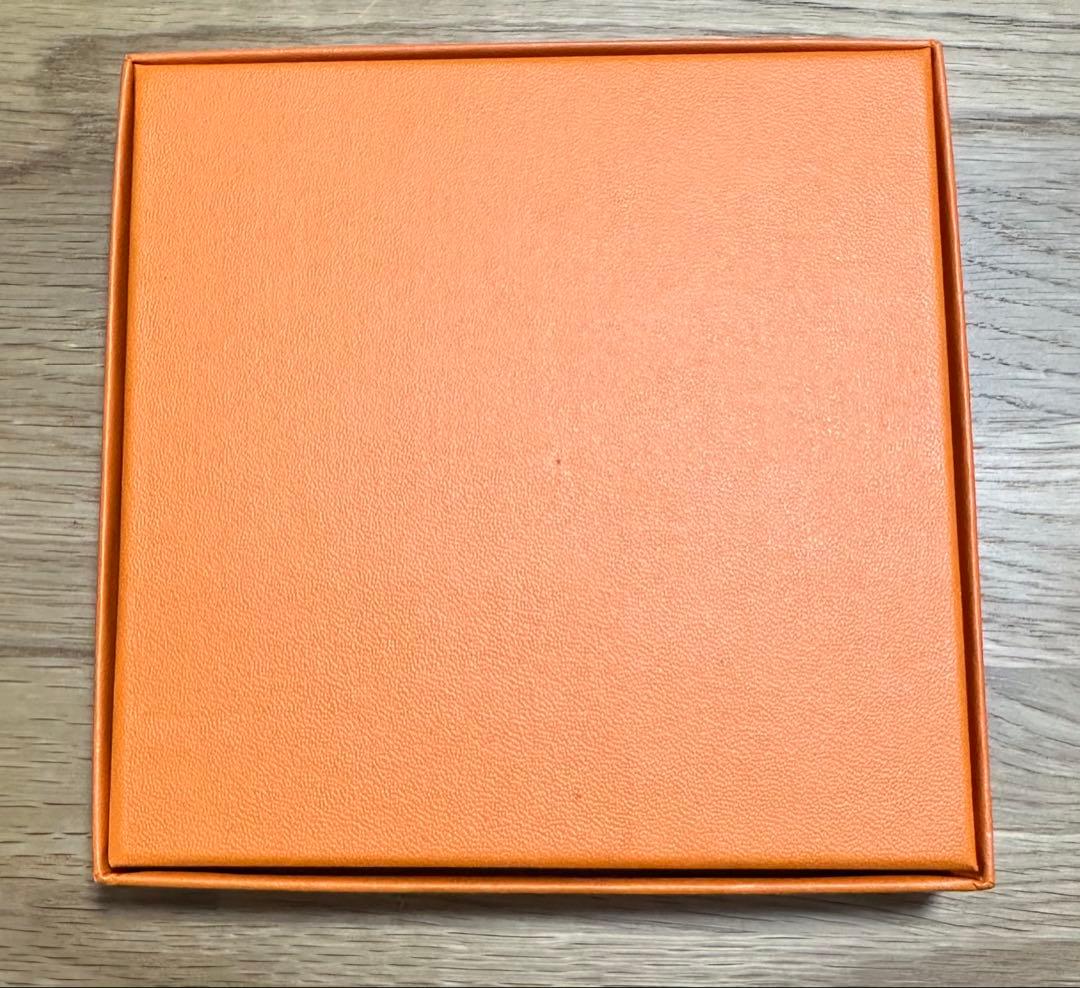 【未使用】エルメス ネイビー ストライプ ハンカチ　箱入り（リボンなし）