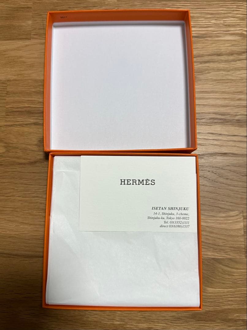 【未使用】エルメス ネイビー ストライプ ハンカチ　箱入り（リボンなし）