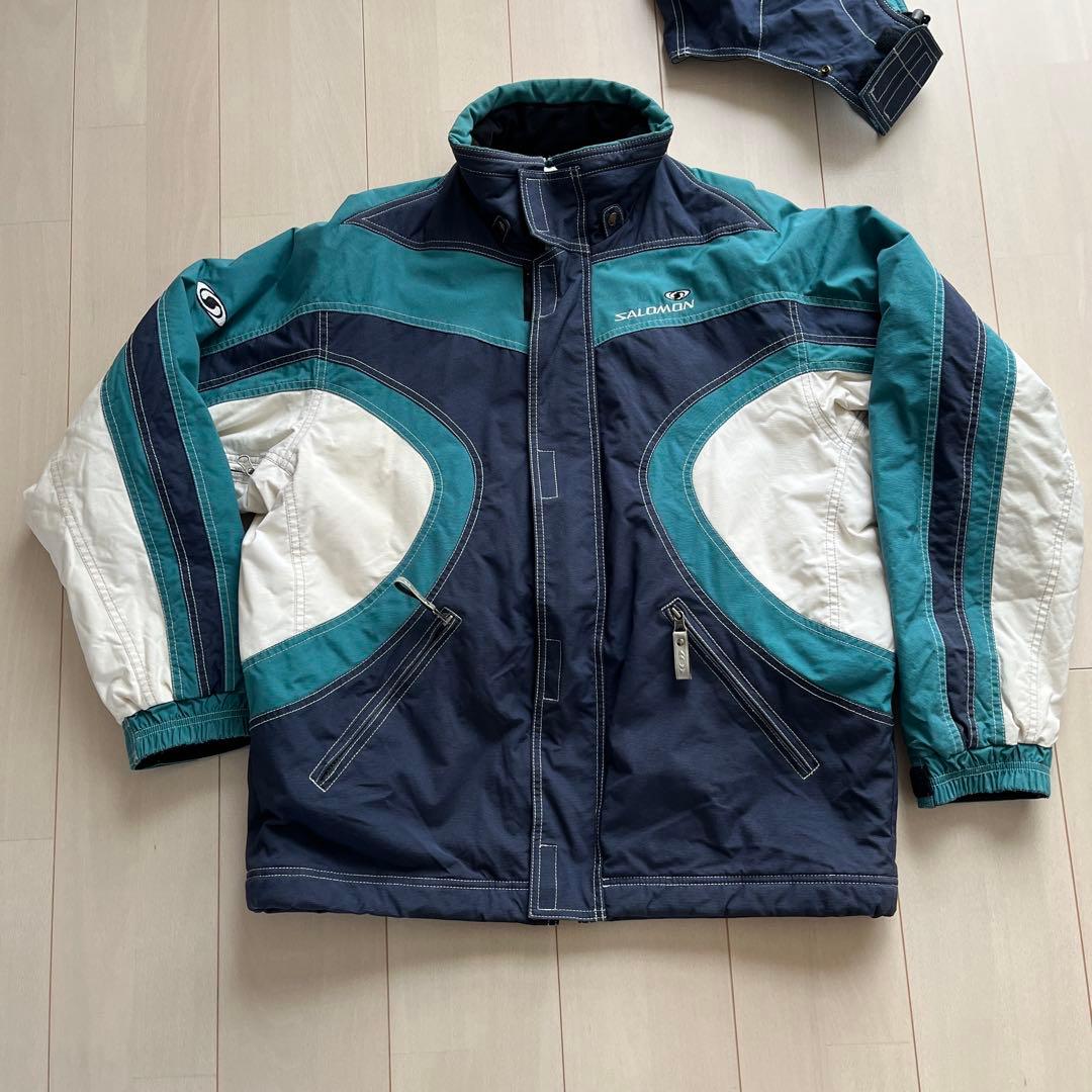 連休限定値下げ！SALOMON スキーウェア 上下　フード付き