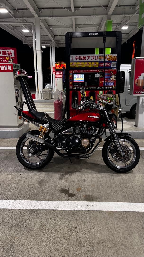 ゆ*あ様 ゼファー400 三段シート