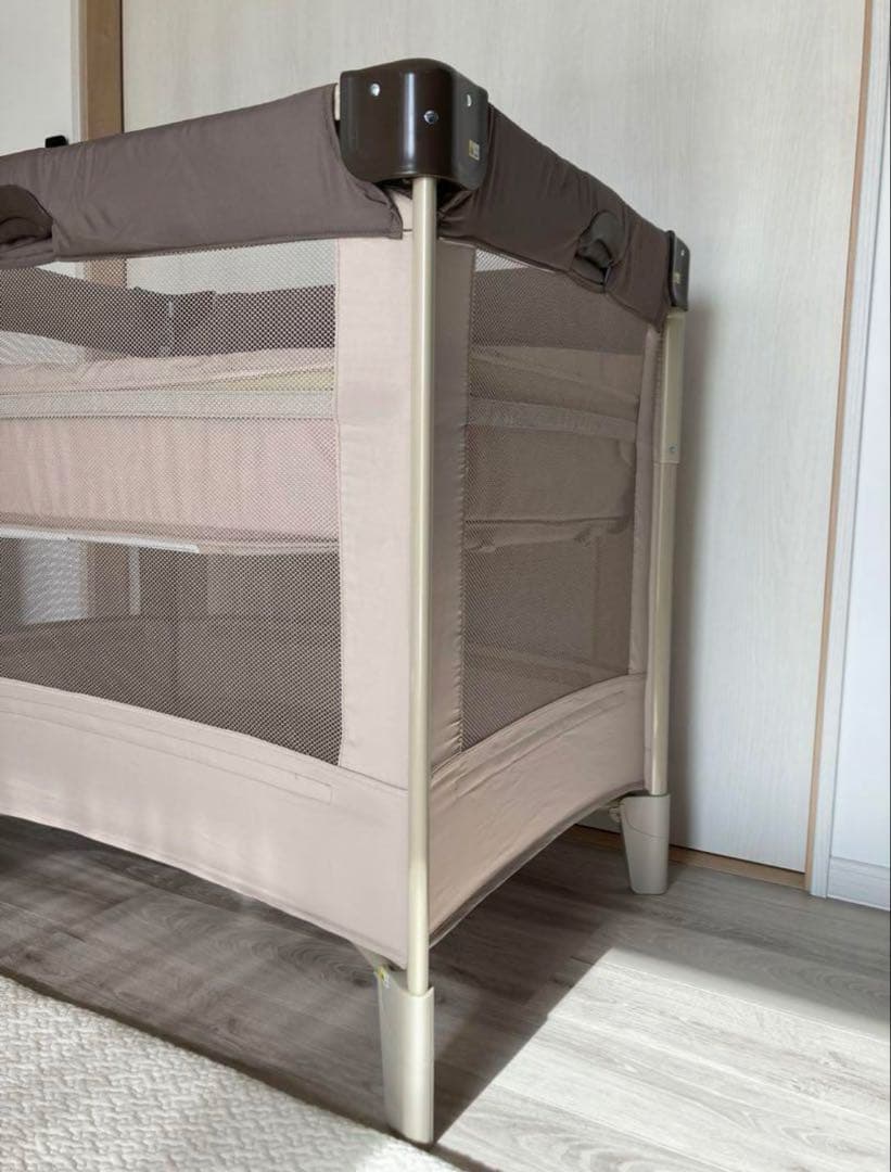 アップリカ ベビーベッド ココネルエアー