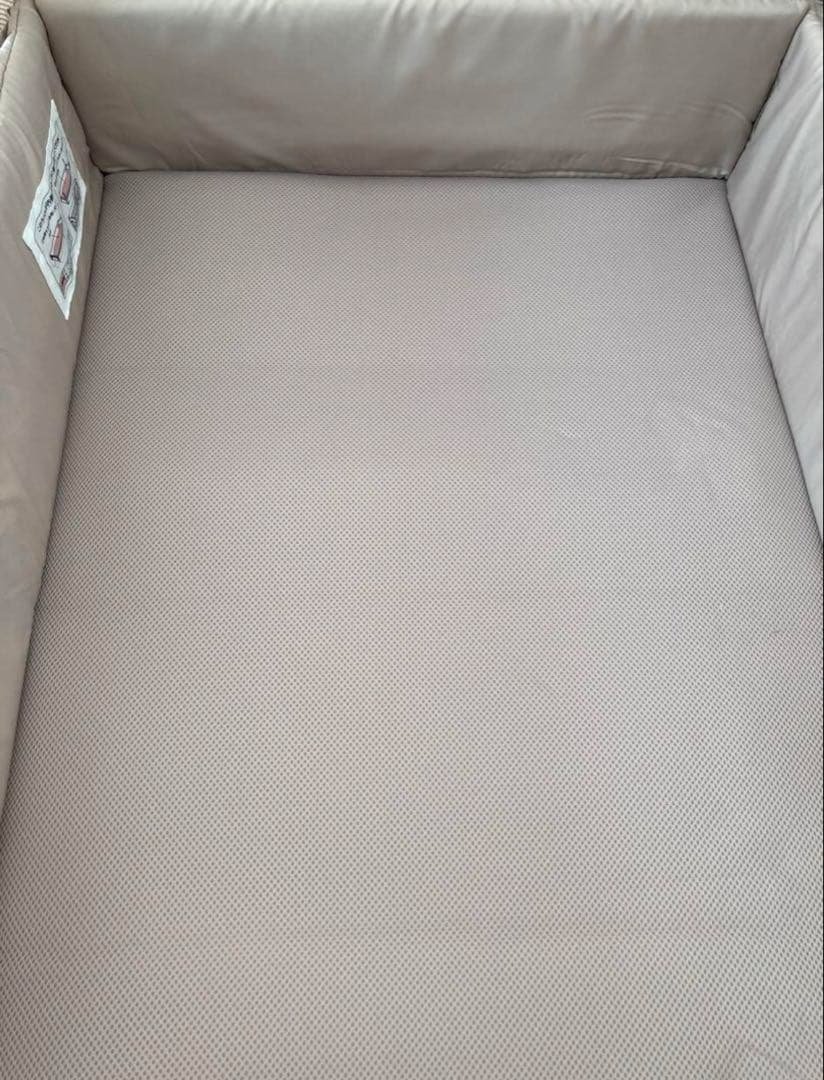 アップリカ ベビーベッド ココネルエアー