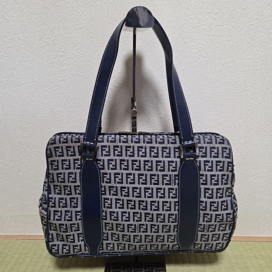 FENDI ズッキーニ ネイビー がま口　 ハンドバッグ マンマバケット