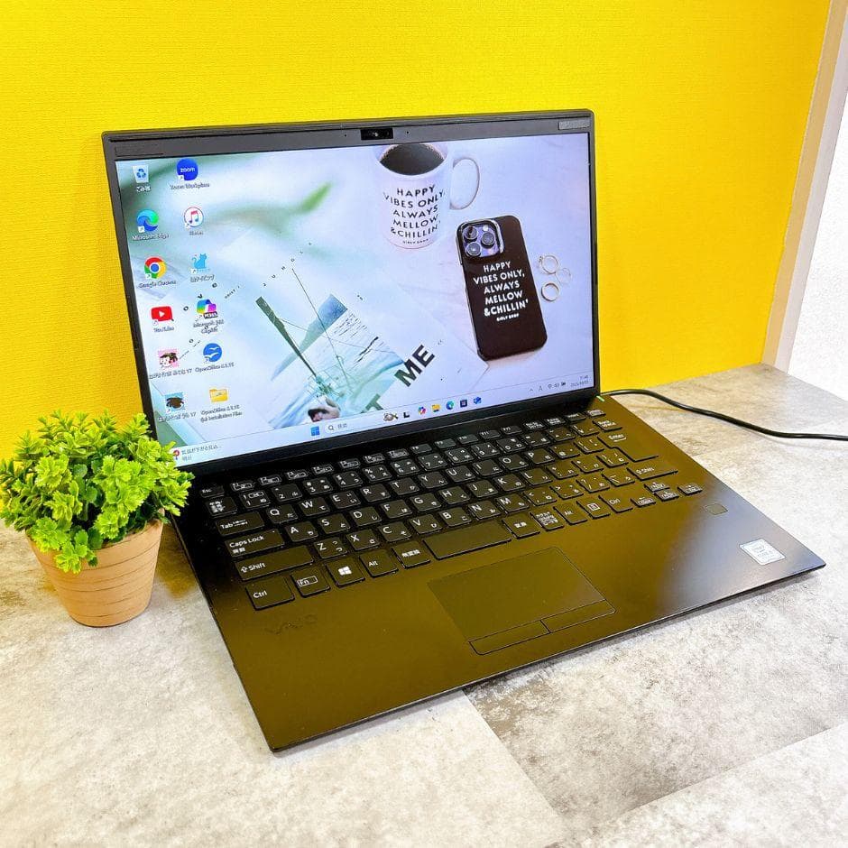 小型軽量❣サクサク快適SSD✨Win11 カメラ付きノートパソコン SSD 薄型