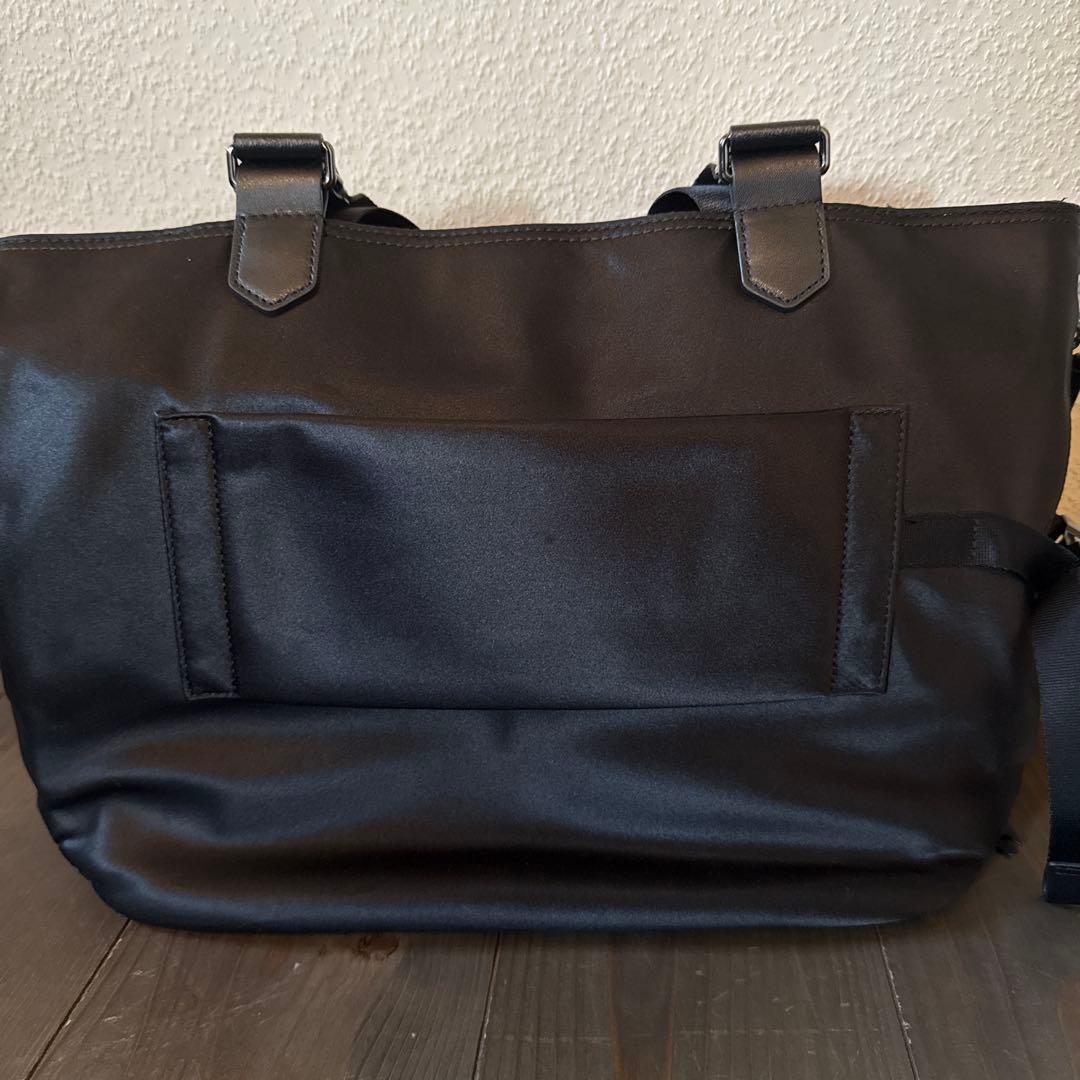 TUMI アンバートート