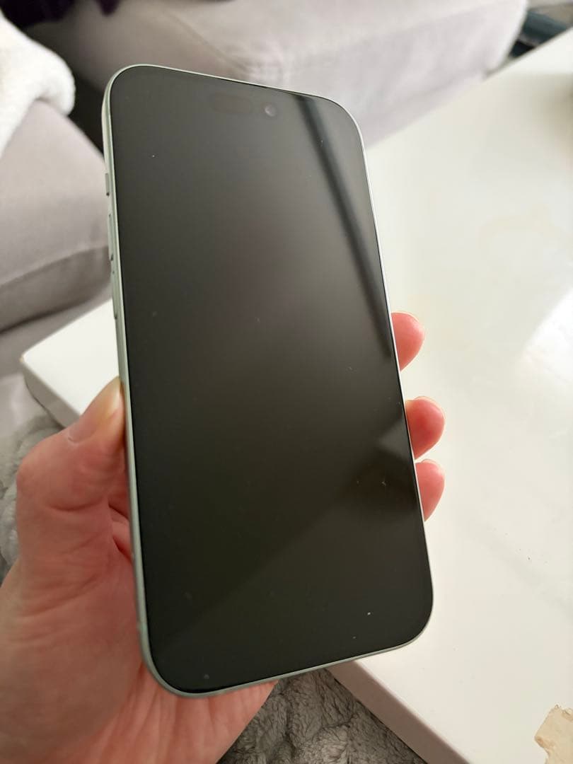 Apple iPhone 15ミントグリーン 本体