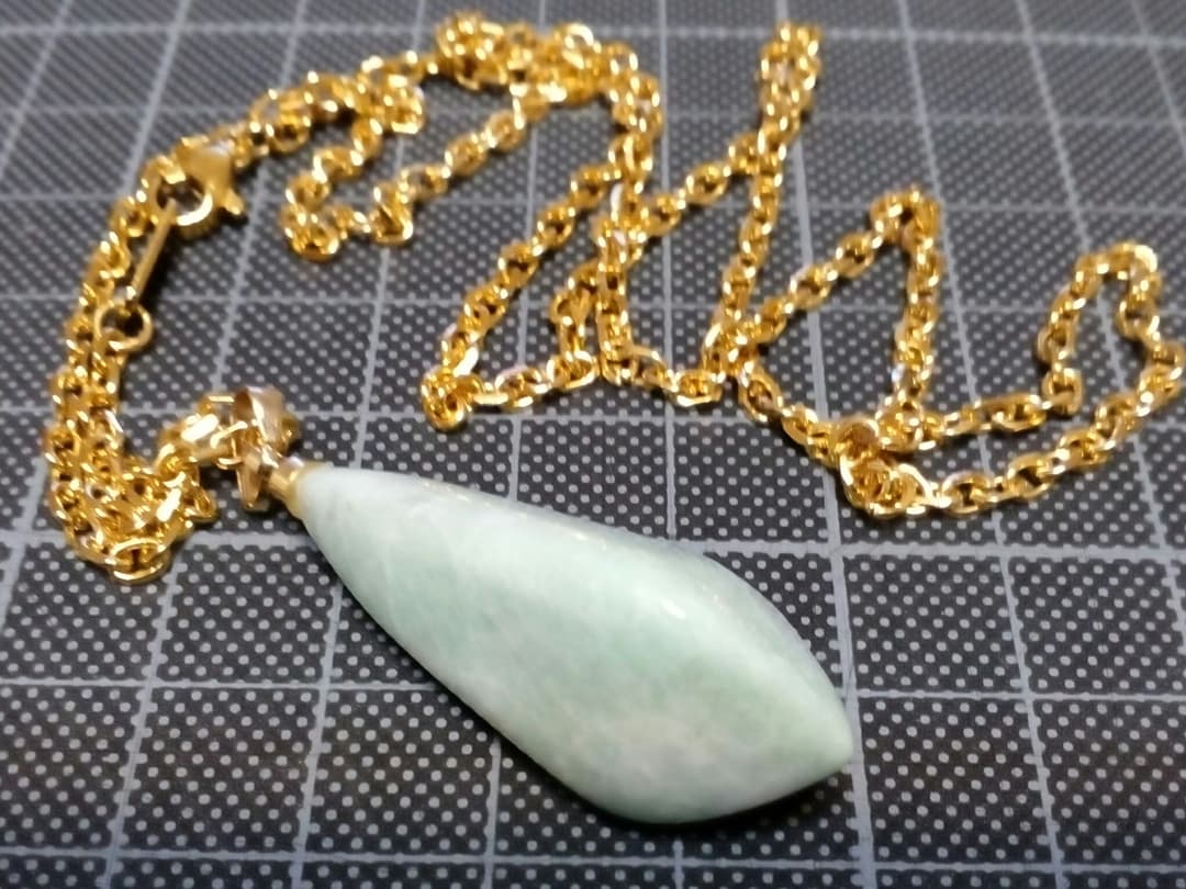 糸魚川翡翠　(翡翠：9.85g、チェーン込み：16.73g)　ネックレス　ヒスイ