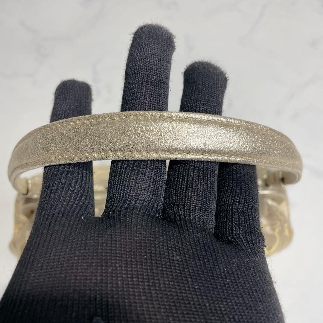 新品同様✨COACH アクセサリーポーチ がま口 シグネチャー イエローゴールド