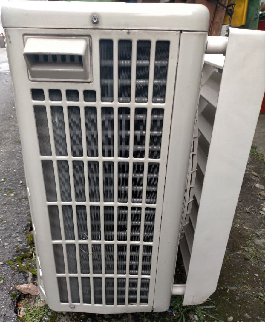 値下げしました。 日立パッケージエアコン室外機のみです。