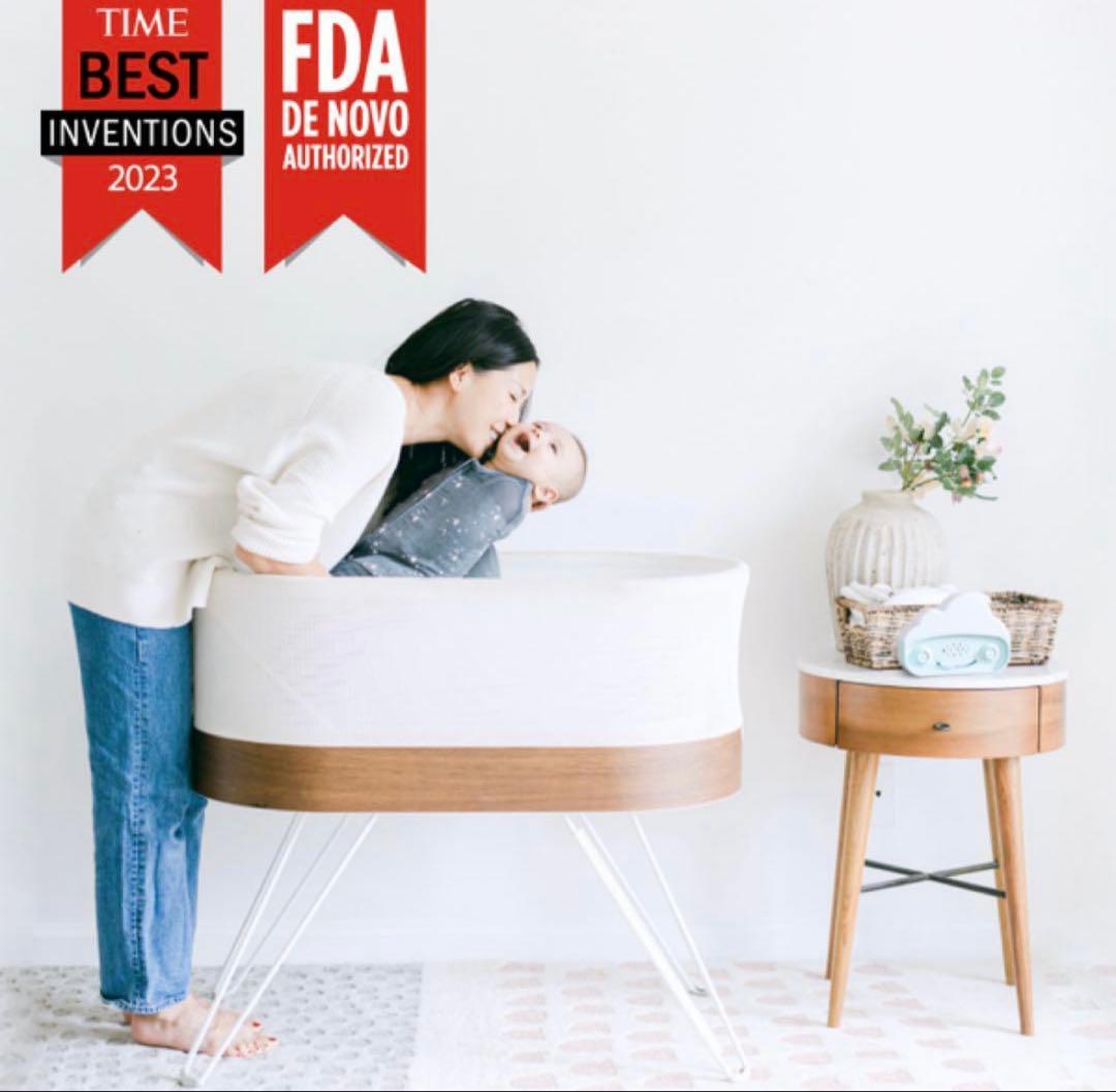 Happiest Baby SNOO スヌーベビーベッド　本体とおまけ