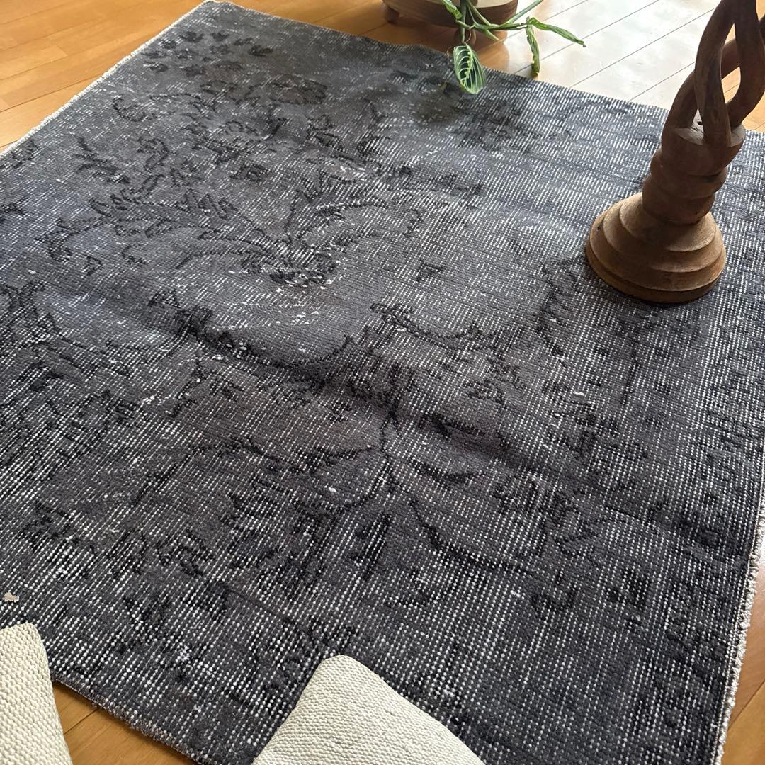 92.5×92.5 正方形　ダークグレイ　ボタニカル　トルコヴィンテージラグ