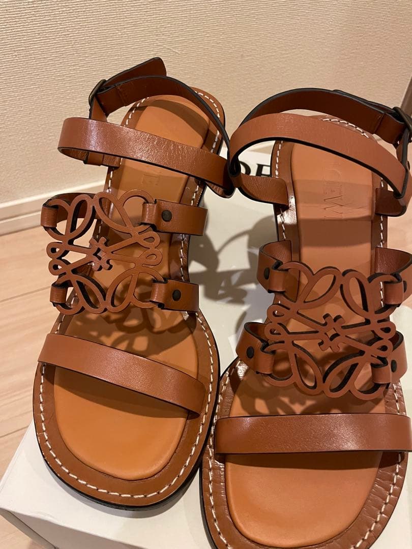 ロエベ　LOEWE サンダル 箱　袋付き