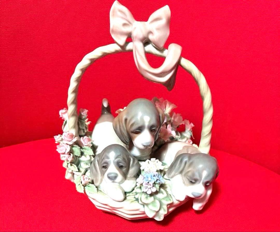 【12/10限定価格】【リヤドロ】子犬と花バスケット 1441