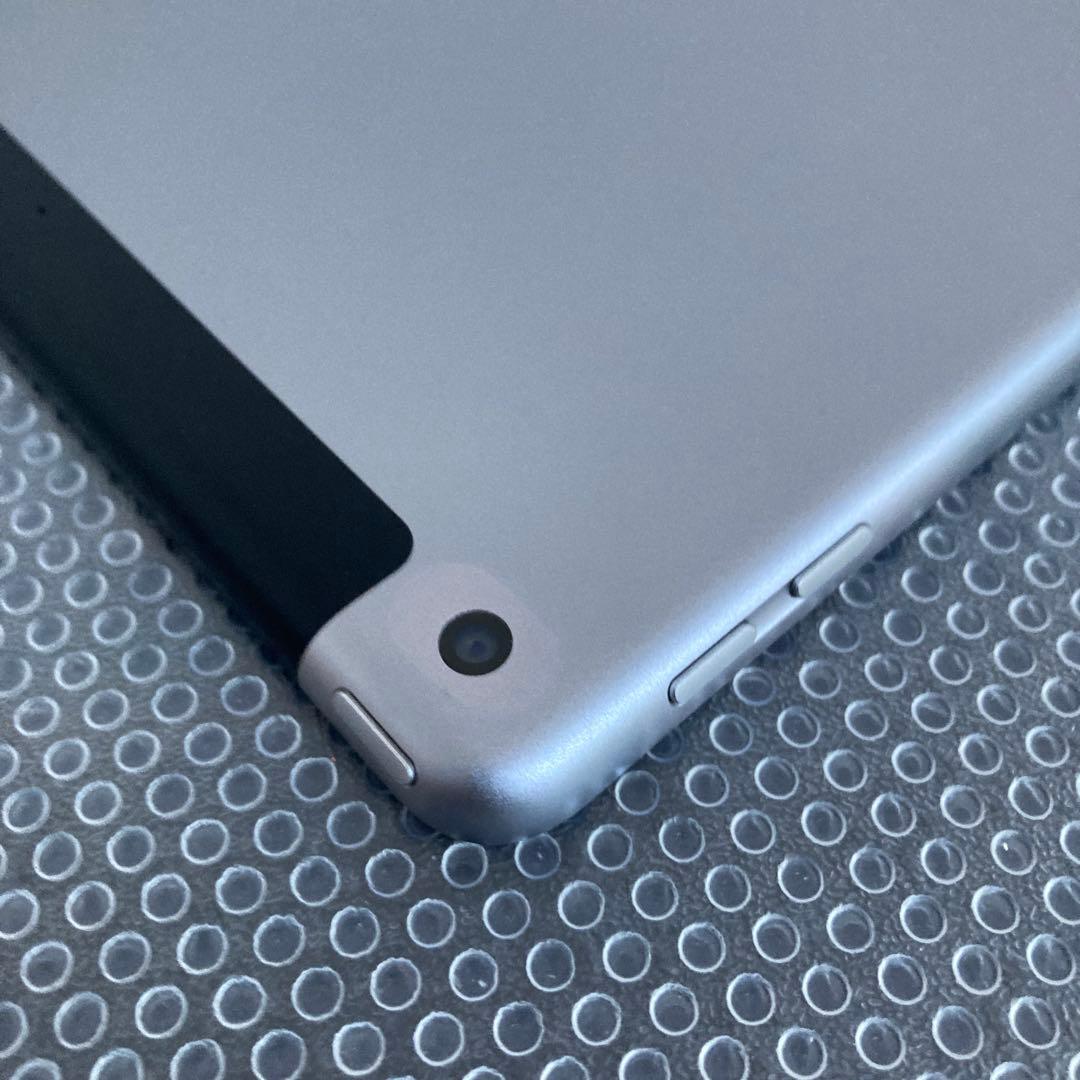 3953【早い者勝ち】iPad6 第6世代 32GB SIMフリー☆