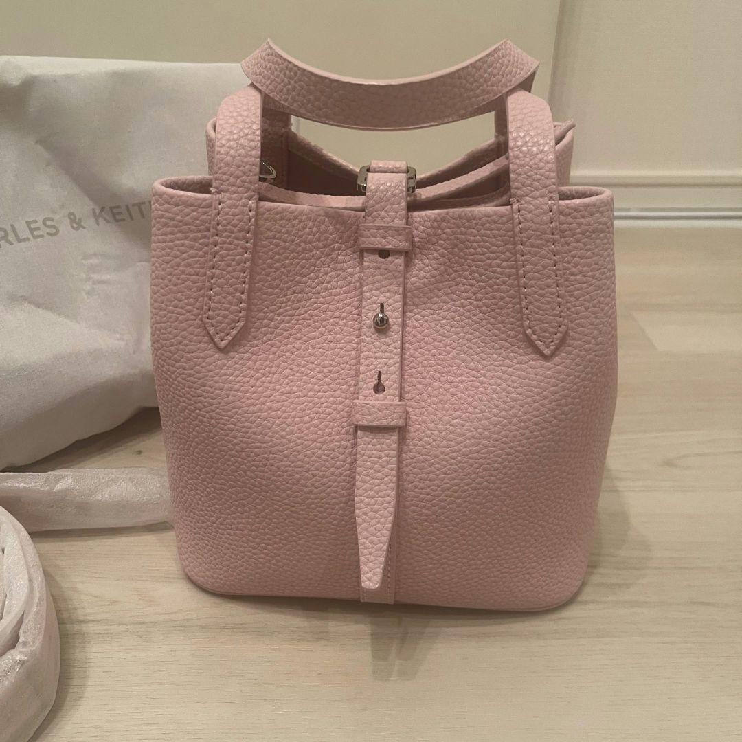 Charles&Keith Beryl バケットショルダーバッグ