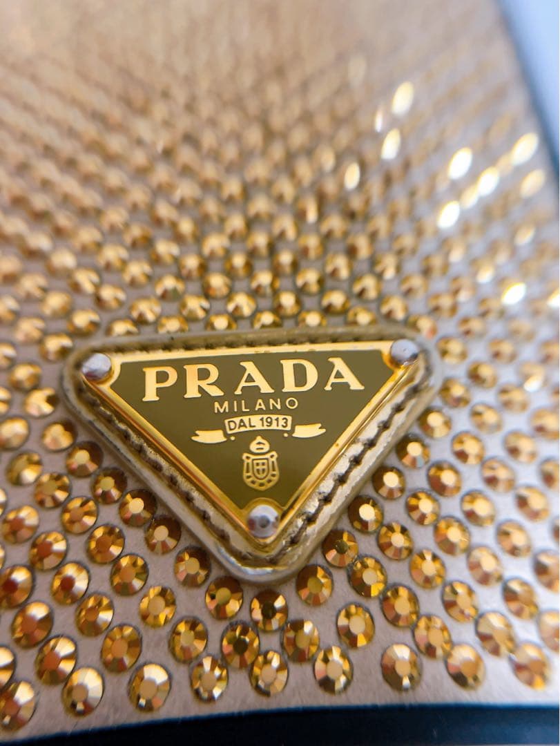プラダ　PRADA iPhone13Pro ラインストーン　三角ロゴ