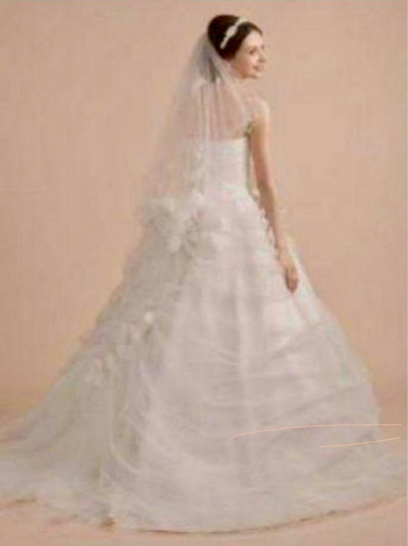 ワタベウエディング　ウェディングドレス