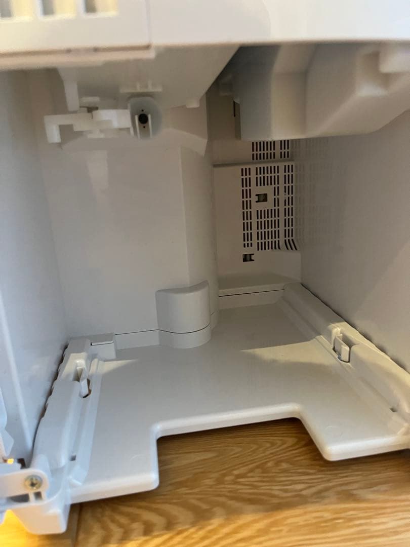 【超美品】　パナソニック 除湿機 F-YHVX200