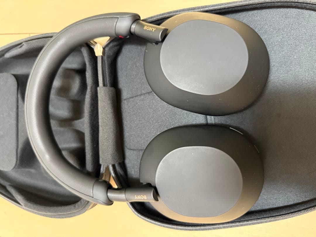 WH-1000XM5 ブラック　ソニー製