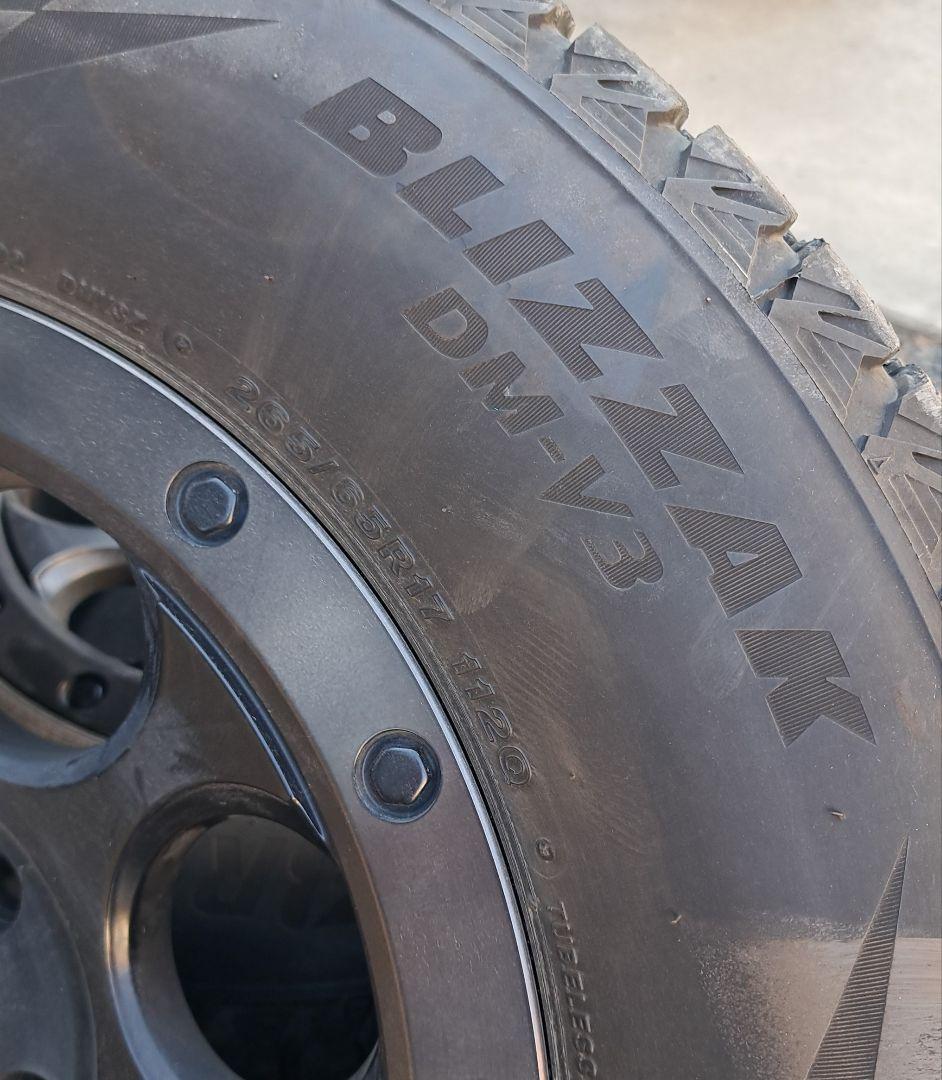 スタッドレスタイヤ265 65 R17&ホイール４本セット