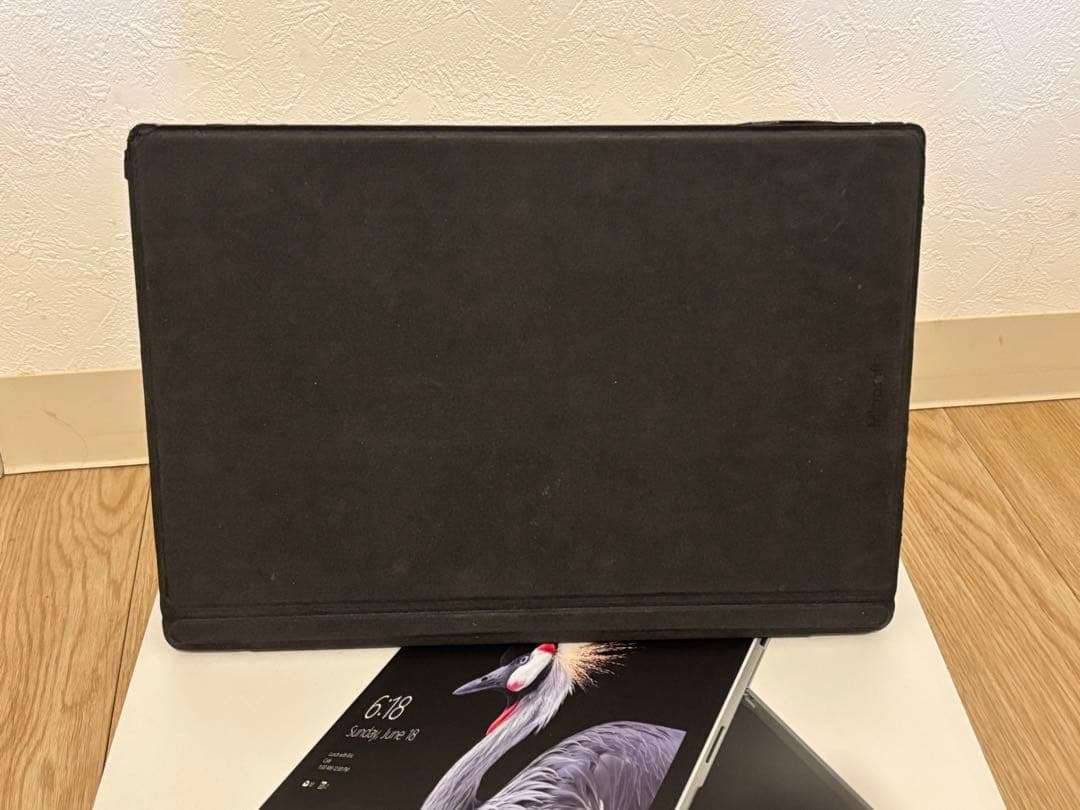 ［本体美品］Surface Pro5 128GBメモリ4GB