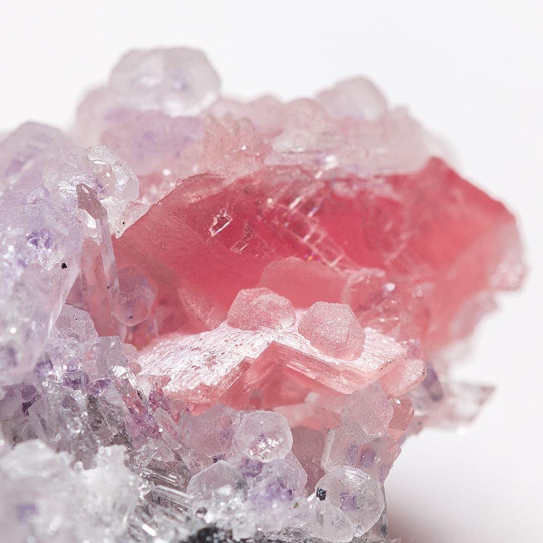 中国 ロードクロサイト フローライト 天然石 原石 鉱物標本 鉱石 蛍石 724