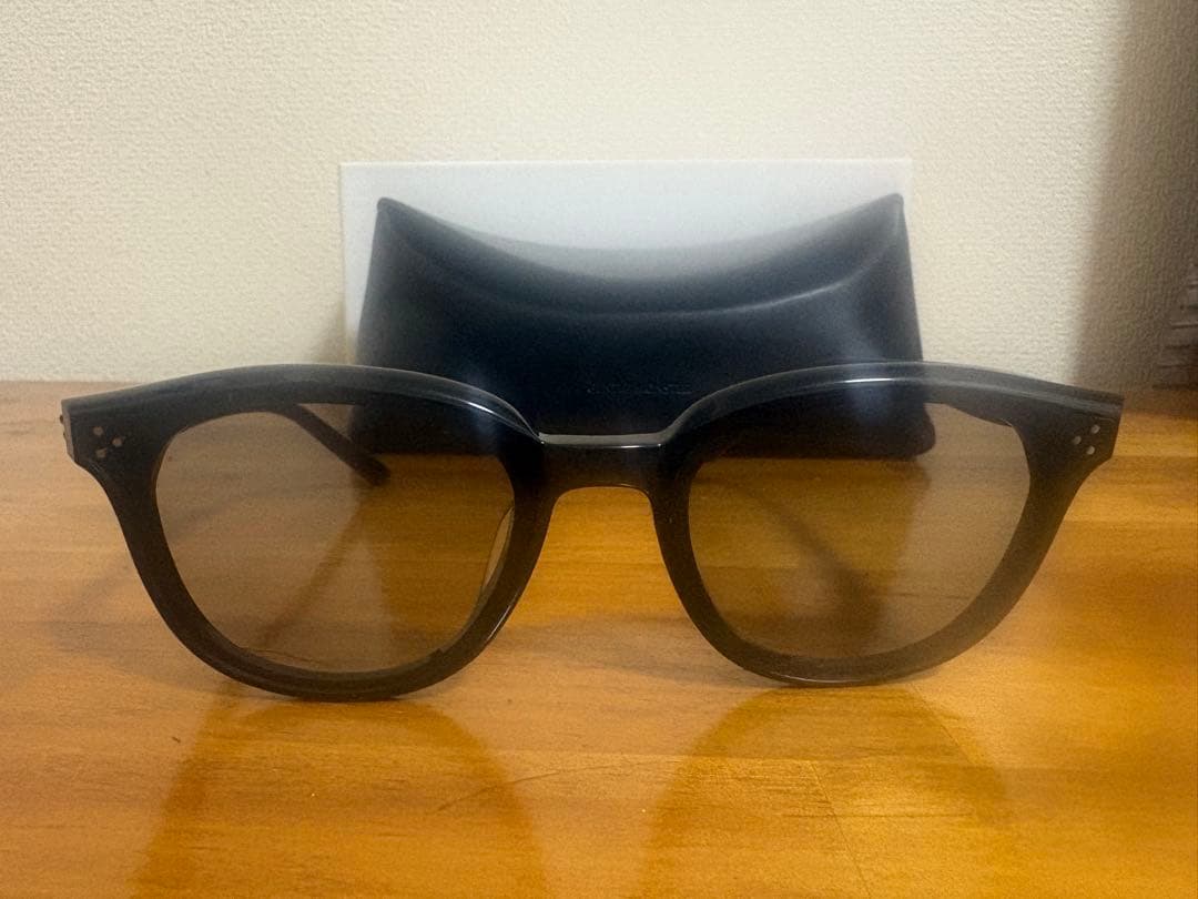 Gentle Monster ブラック サングラス ケース付き