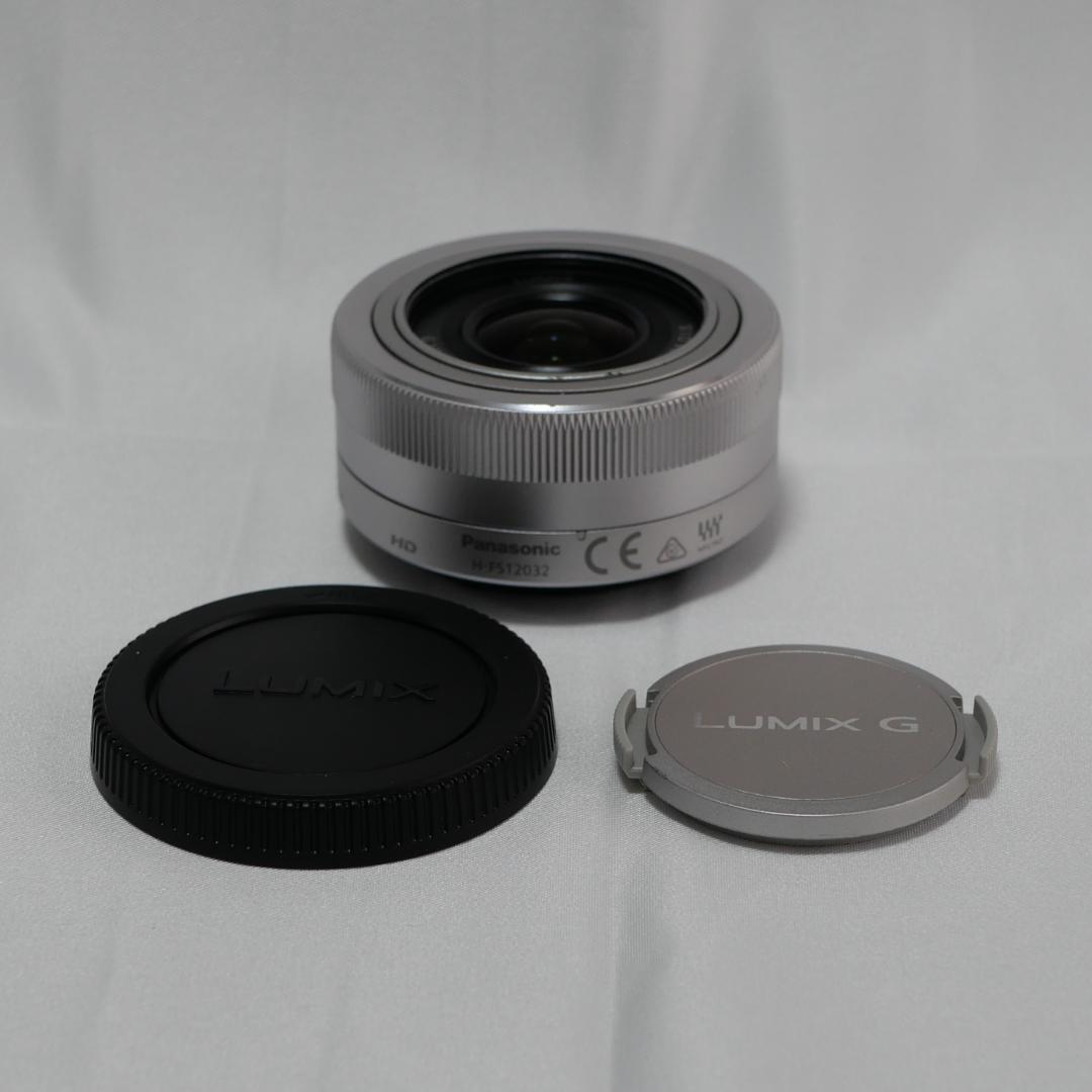 LUMIX 12-32mm F3.5-5.6 ズームレンズ　 シルバー