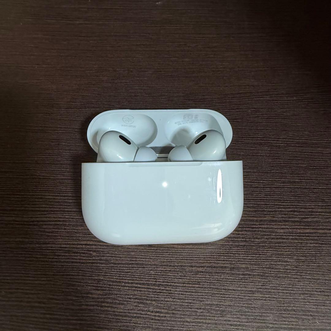AirPods Pro 第二世代 正規品(Lightning)