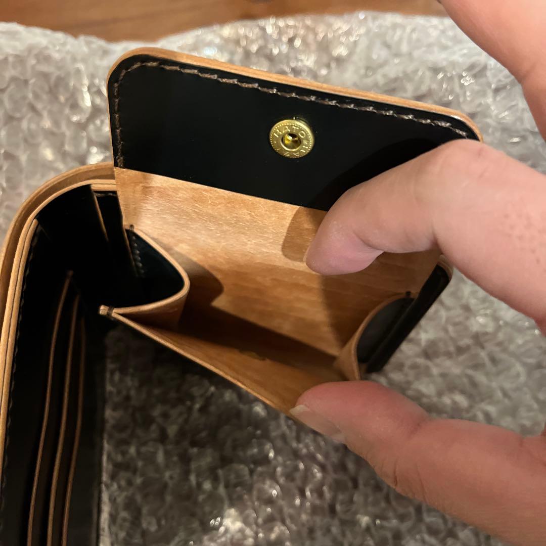 新喜皮革　フルコードバン二つ折り財布　ブラック