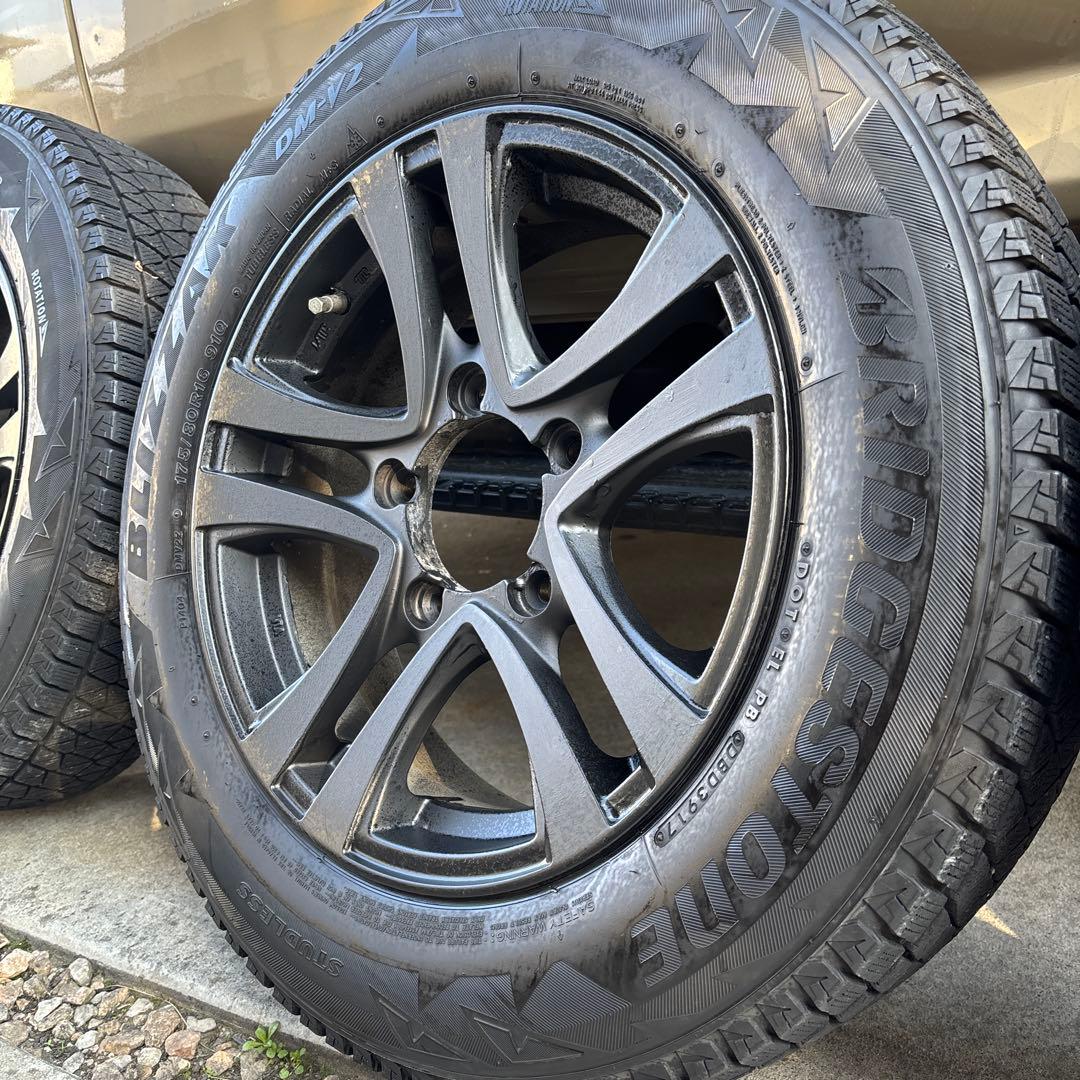 ブリザックDM-V2 ジムニー スタッドレスタイヤホイールブリヂストン16インチ