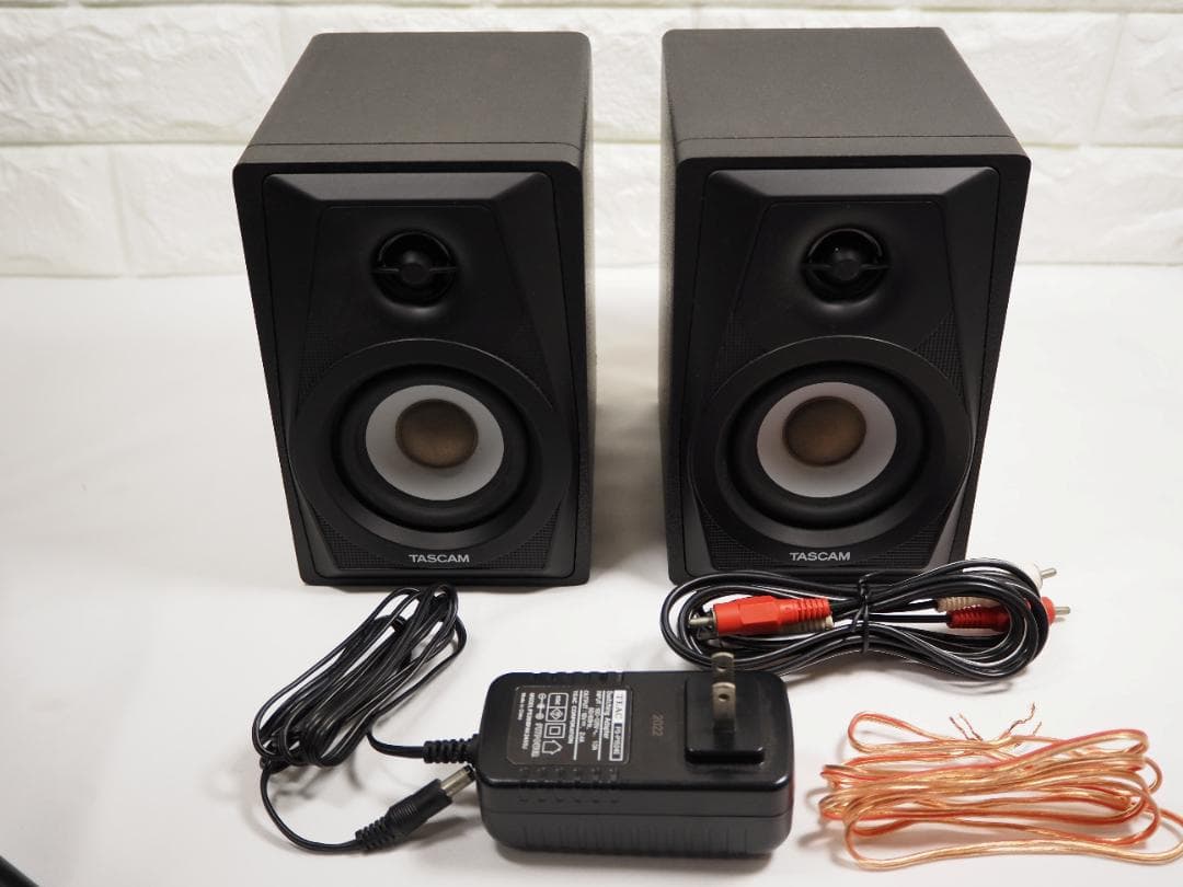 TEAC TASCAM デスクトップ 2ウェイパワードスタジオモニタースピーカー