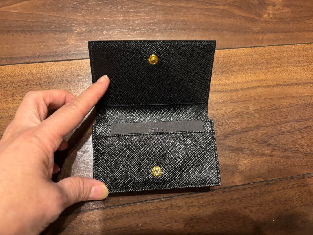 PRADA 名刺入れ　カードケース