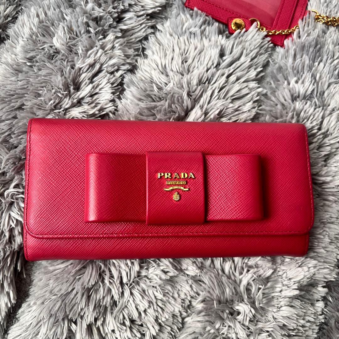 極美品✨プラダ　フィオッコ　2点　サフィアーノ　カードケース付き　ピンク