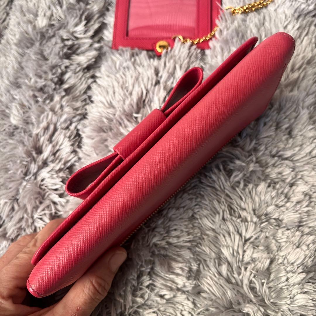 極美品✨プラダ　フィオッコ　2点　サフィアーノ　カードケース付き　ピンク